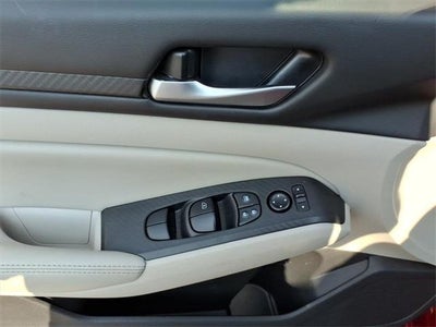 2024 Nissan Altima 2.5 SV AWD Sedan