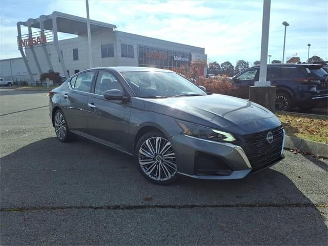 2025 Nissan Altima SL