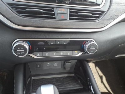 2025 Nissan Altima SL