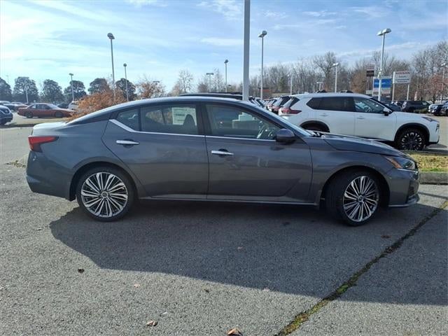 2025 Nissan Altima SL