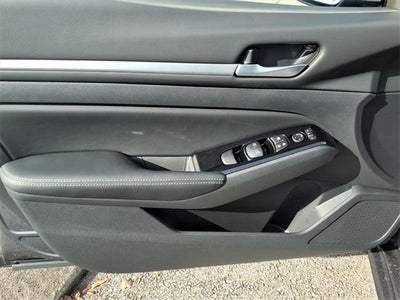 2025 Nissan Altima SL