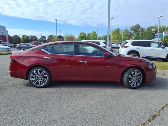 2025 Nissan Altima SL