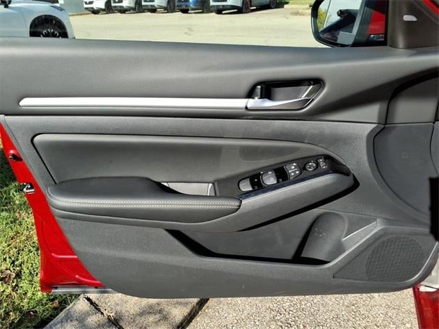 2025 Nissan Altima SL