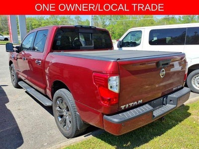 2017 Nissan Titan 4x4 Crew Cab SV