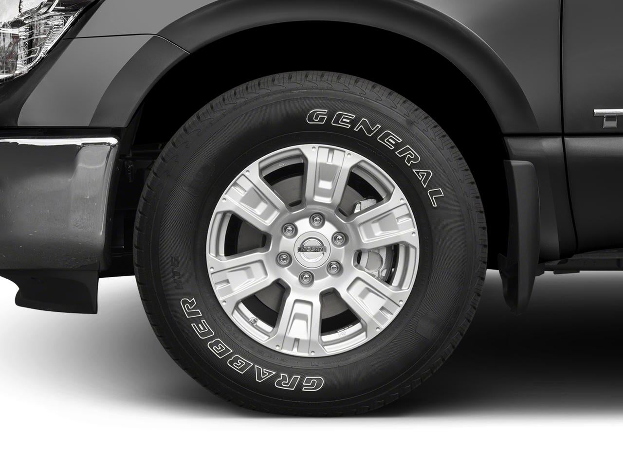 2017 Nissan Titan 4x4 Crew Cab SV