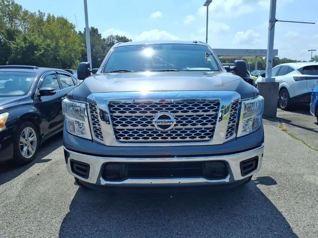 2019 Nissan Titan 4x4 Crew Cab SV