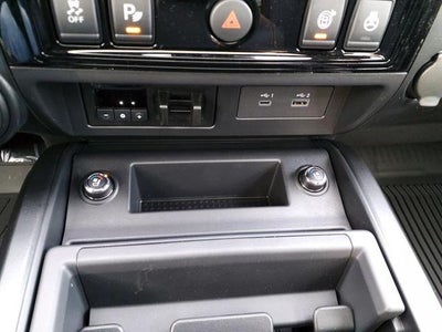 2024 Nissan Titan 4x4 Crew Cab PRO-4X