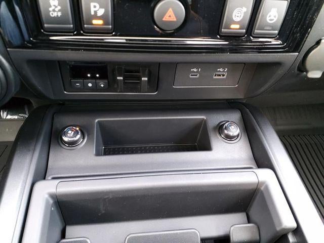 2024 Nissan Titan 4x4 Crew Cab PRO-4X