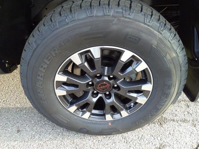 2024 Nissan Titan 4x4 Crew Cab PRO-4X