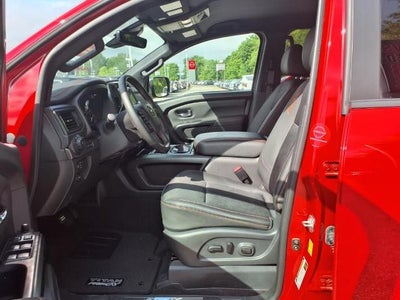 2024 Nissan TITAN Crew Cab PRO-4X®