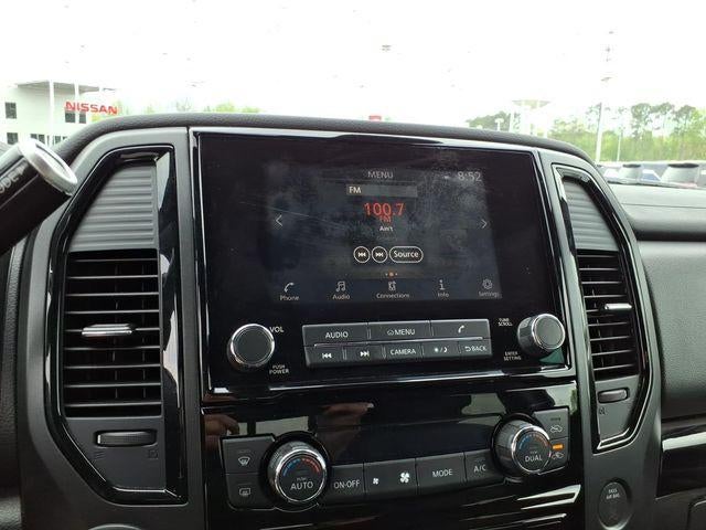 2024 Nissan TITAN Crew Cab SV