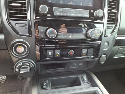 2024 Nissan TITAN Crew Cab SV