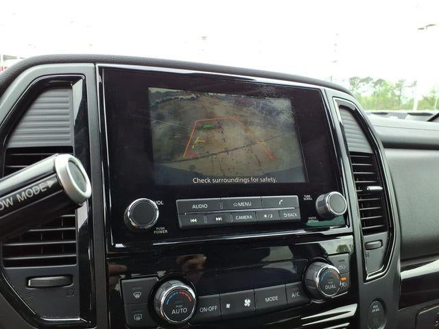 2024 Nissan TITAN Crew Cab SV