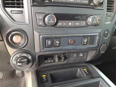 2024 Nissan TITAN Crew Cab SV