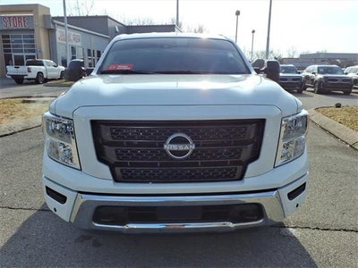 2024 Nissan TITAN Crew Cab SV
