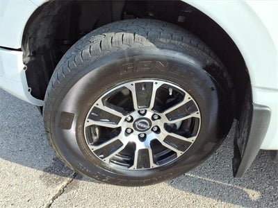 2024 Nissan TITAN Crew Cab SV