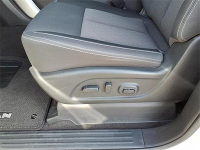 2024 Nissan TITAN Crew Cab SV