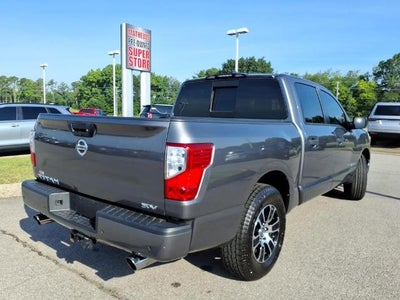 2022 Nissan Titan 4x2 Crew Cab SV