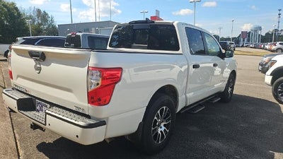 2024 Nissan TITAN Crew Cab SV