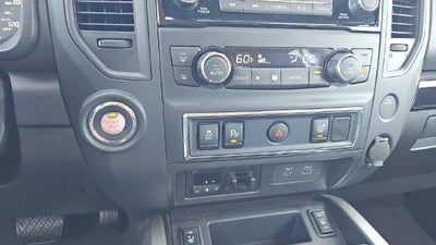 2024 Nissan TITAN Crew Cab SV