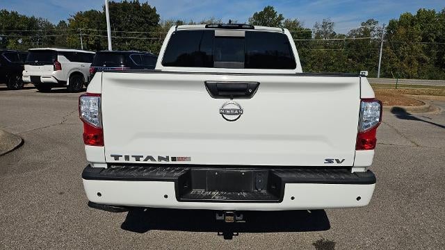 2024 Nissan TITAN Crew Cab SV