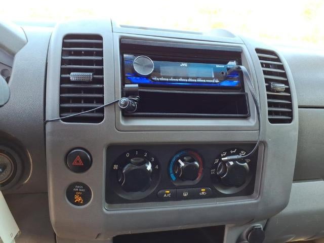 2005 Nissan Frontier 2WD SE
