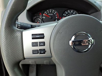 2017 Nissan Frontier Crew Cab 4x2 SV V6 Auto