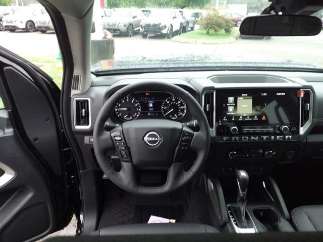 2025 Nissan Frontier Crew Cab SV