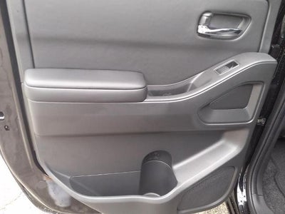 2025 Nissan Frontier Crew Cab SV