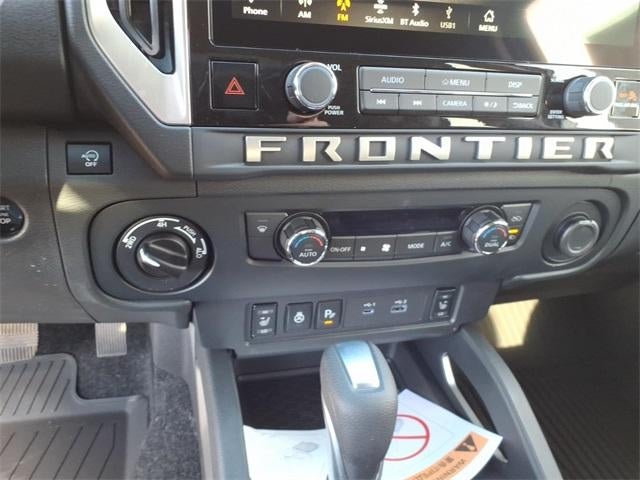 2026 Nissan Frontier Crew Cab SV