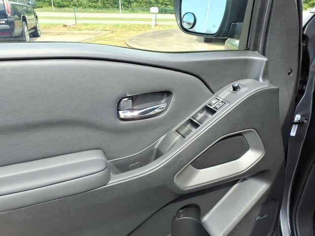 2023 Nissan Frontier Crew Cab SV