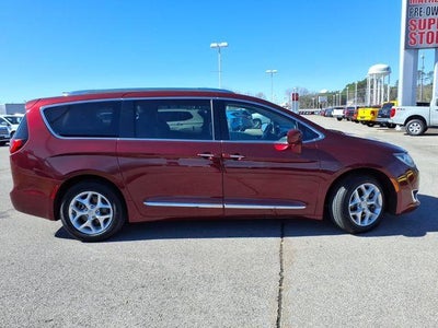 2018 Chrysler Pacifica Touring L Plus FWD