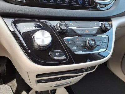 2017 Chrysler Pacifica Touring-L Plus FWD