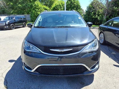 2017 Chrysler Pacifica Touring-L Plus FWD