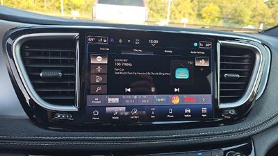 2025 Chrysler Pacifica Limited FWD