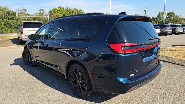 2025 Chrysler Pacifica Limited FWD