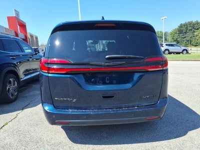2025 Chrysler Pacifica Limited FWD