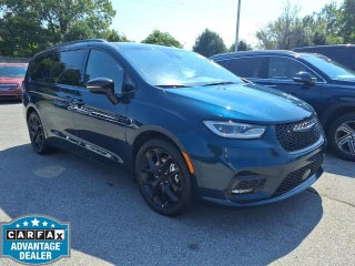 2025 Chrysler Pacifica Limited FWD