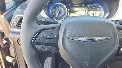 2025 Chrysler Pacifica Limited FWD