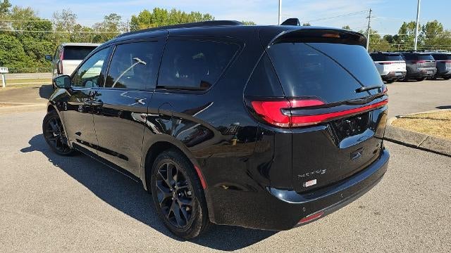 2025 Chrysler Pacifica Limited FWD
