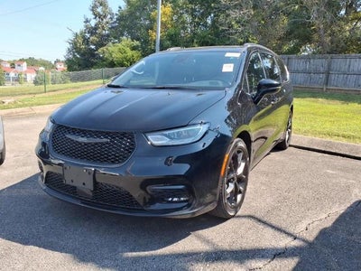2025 Chrysler Pacifica Limited FWD