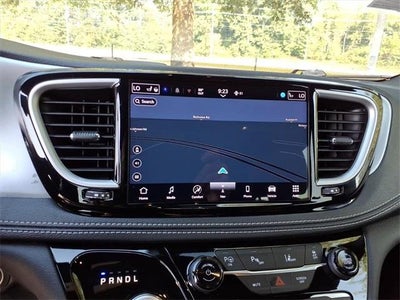 2024 Chrysler Pacifica Hybrid Select FWD