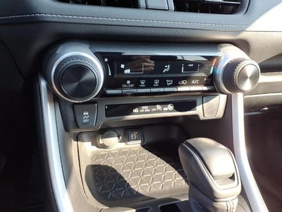 2023 Toyota RAV4 LE FWD (GS)