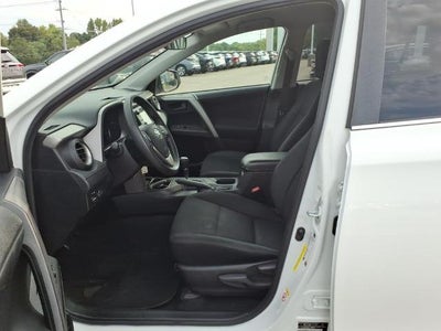 2018 Toyota RAV4 LE FWD (GS)