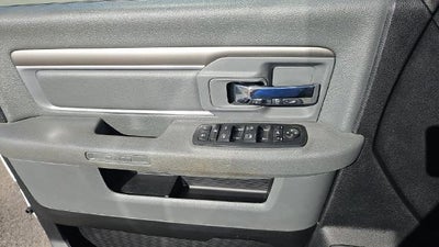 2015 RAM 1500 4WD Crew Cab 5.7 Ft Box Big Horn