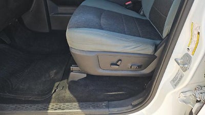 2015 RAM 1500 4WD Crew Cab 5.7 Ft Box Big Horn