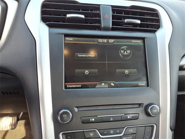 2016 Ford Fusion 4dr Sdn SE FWD