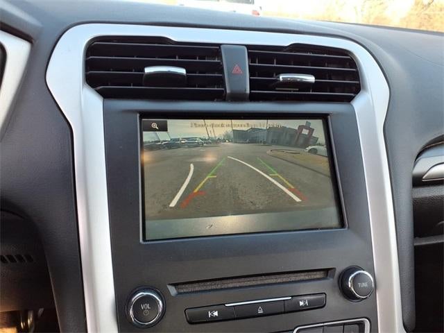 2016 Ford Fusion 4dr Sdn SE FWD