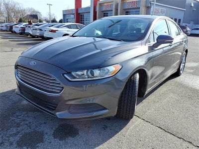 2016 Ford Fusion 4dr Sdn SE FWD