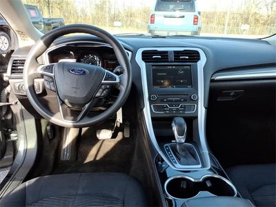 2016 Ford Fusion 4dr Sdn SE FWD
